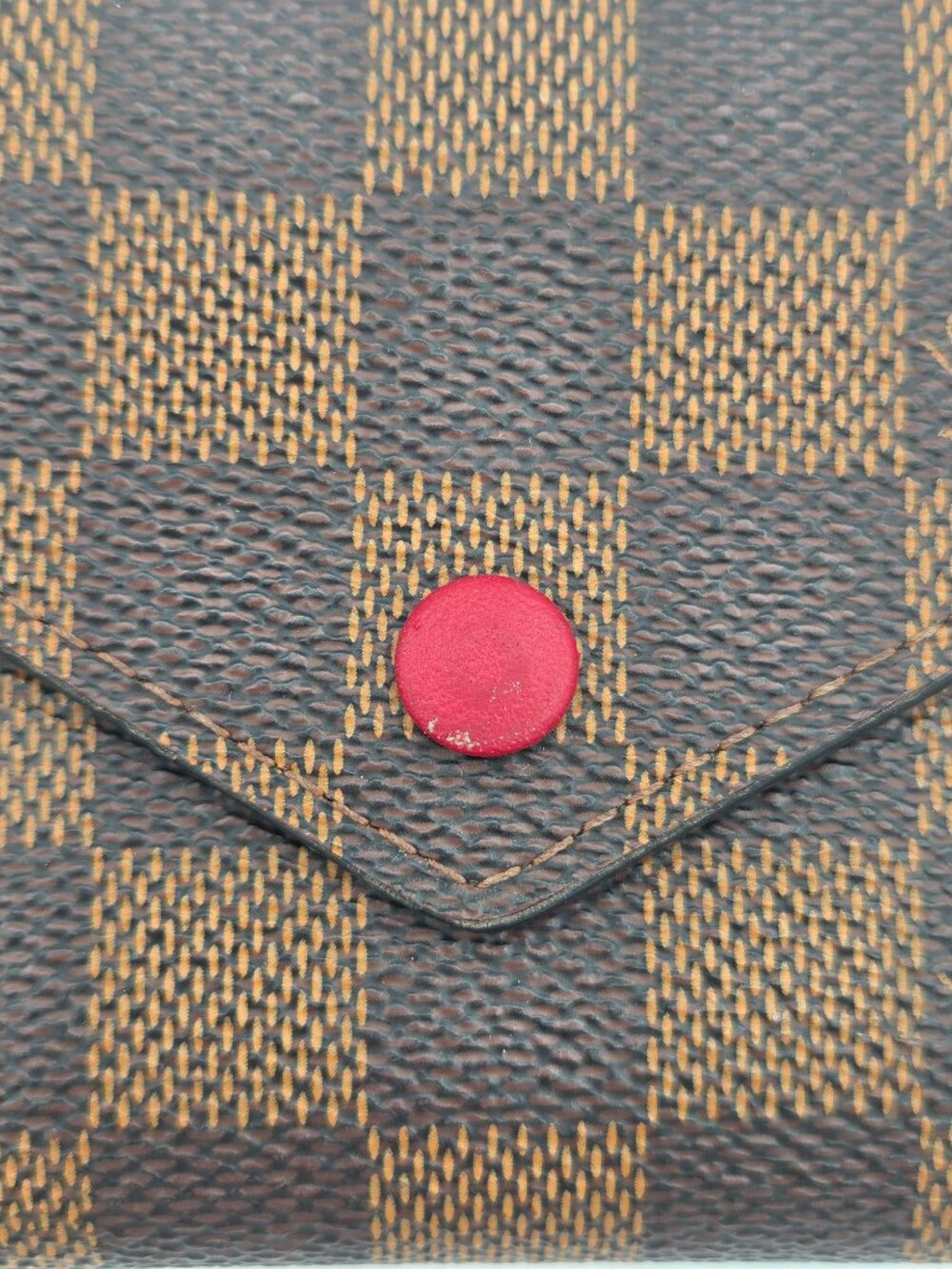 Louis Vuitton Victorine Wallet โ Damier Ebene | Cherry Interior | Pre-Owned - Picture 8 of 16